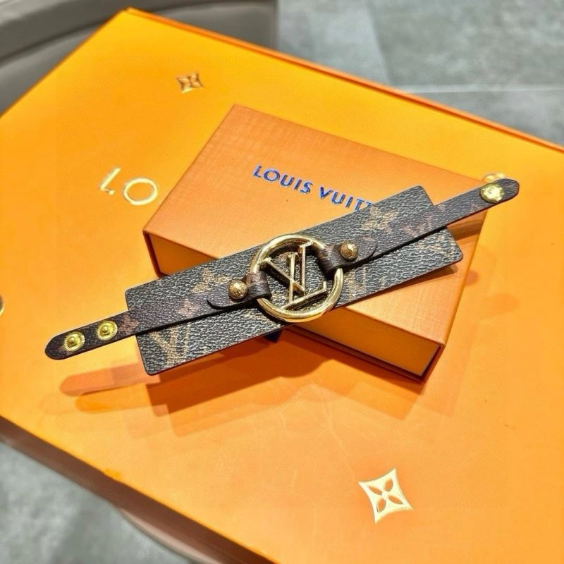 Louis Vuitton Bracelets EyeCatching 256654