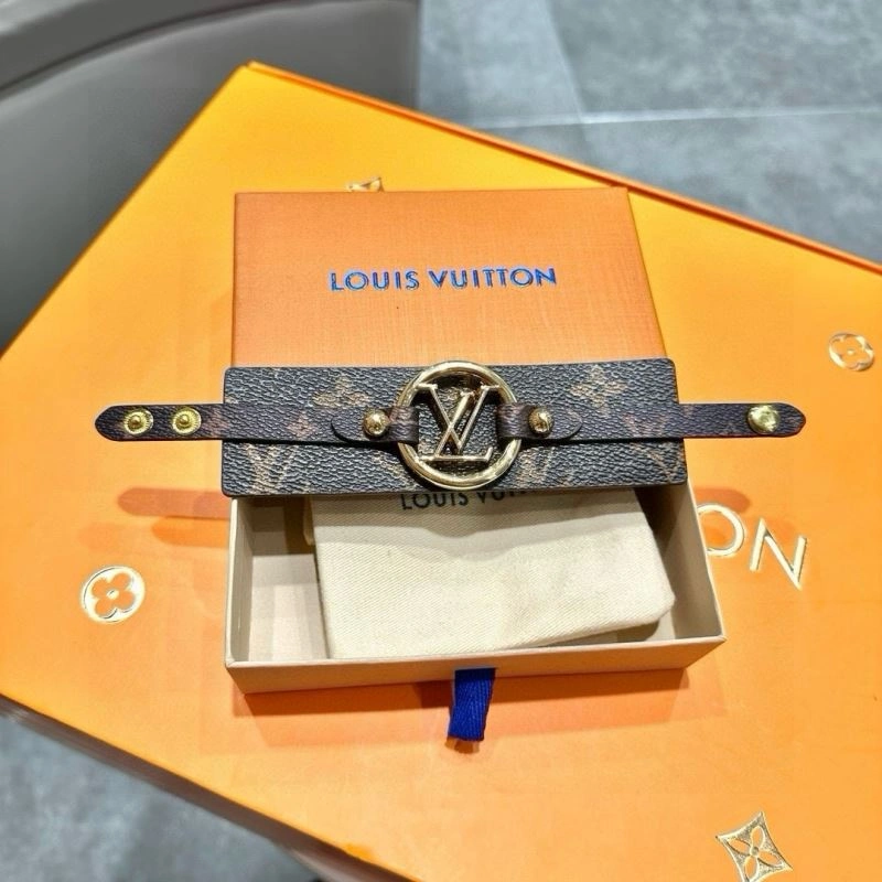 Louis Vuitton Bracelets EyeCatching 256654
