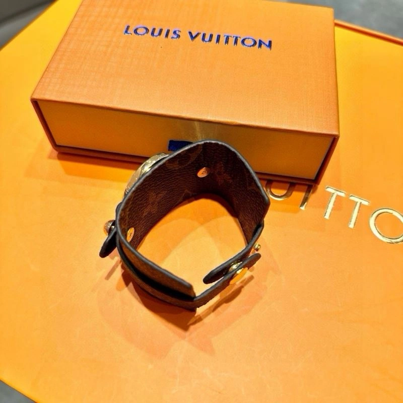 Louis Vuitton Bracelets EyeCatching 256654