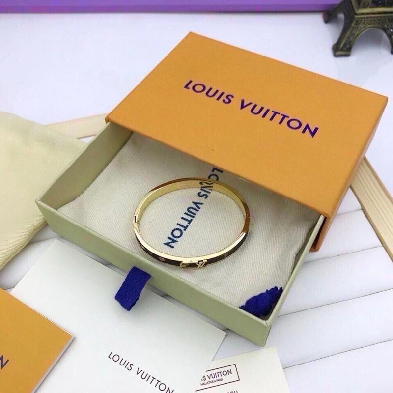 Durable Louis Vuitton Bracelets 256655