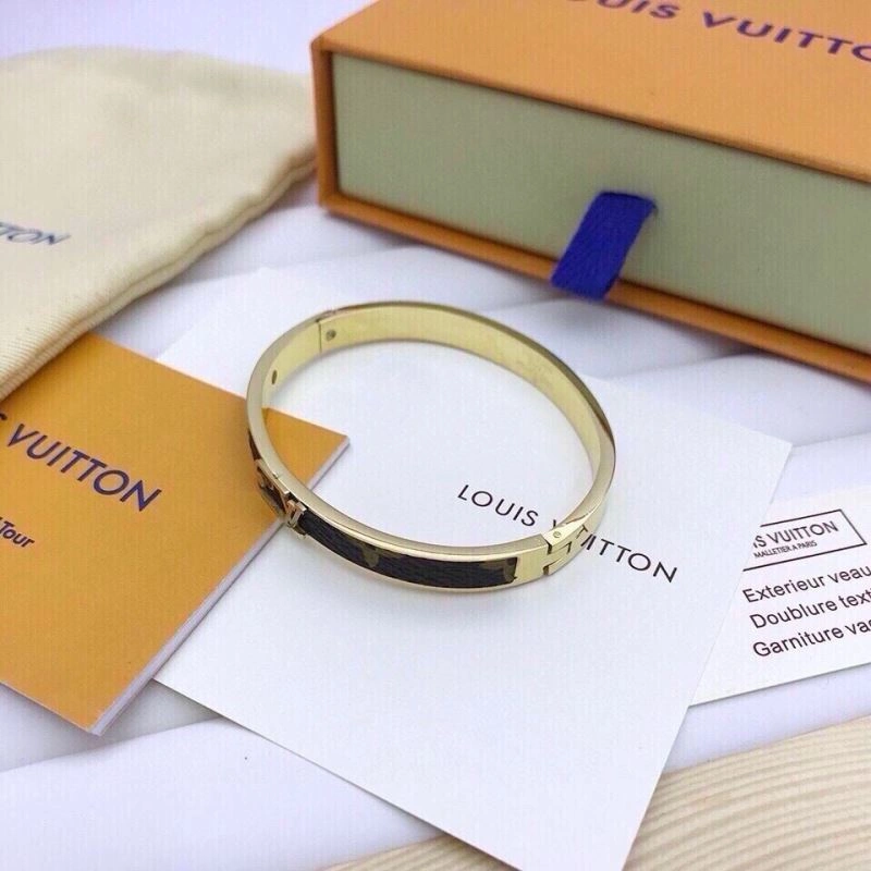 Durable Louis Vuitton Bracelets 256655