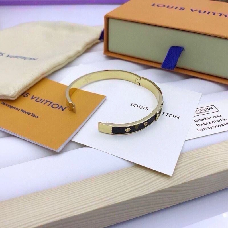 Durable Louis Vuitton Bracelets 256655