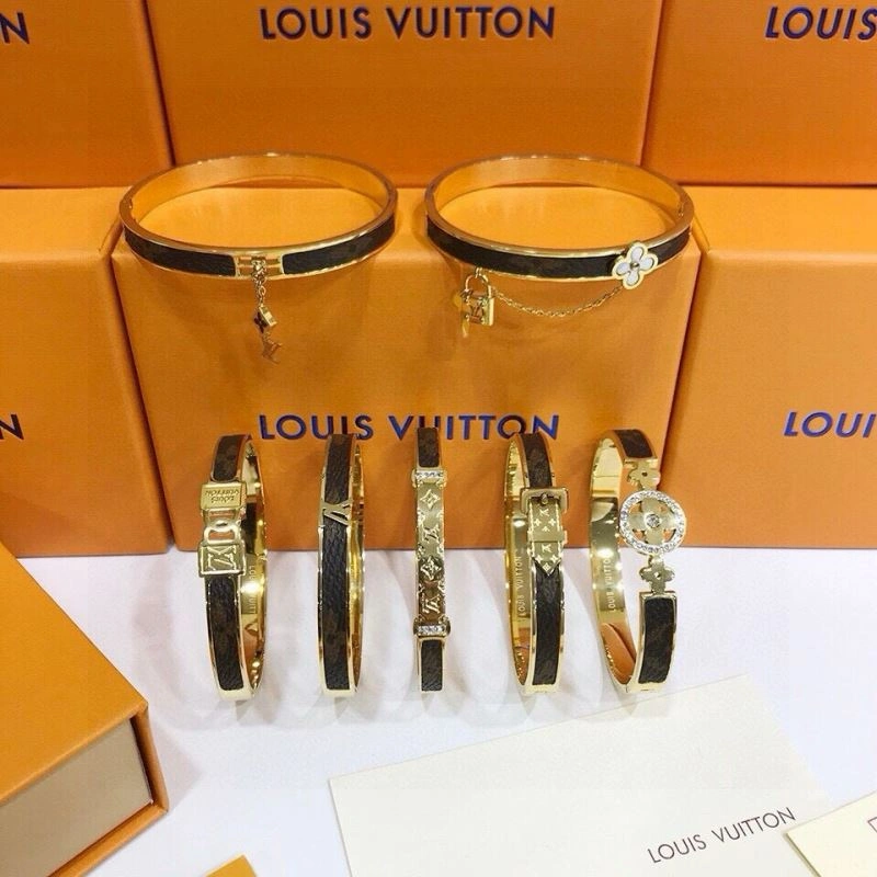 Thermal Louis Vuitton Bracelets 256676