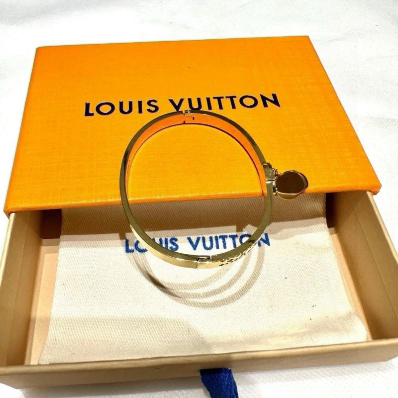Louis Vuitton Bracelets Resilient 256670
