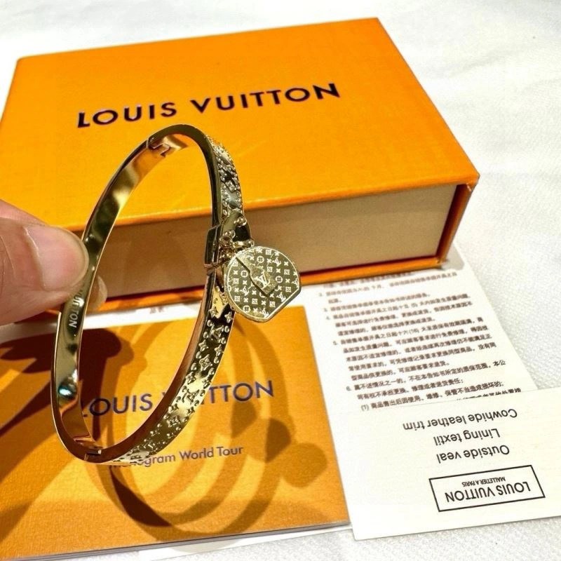 Louis Vuitton Bracelets Resilient 256670