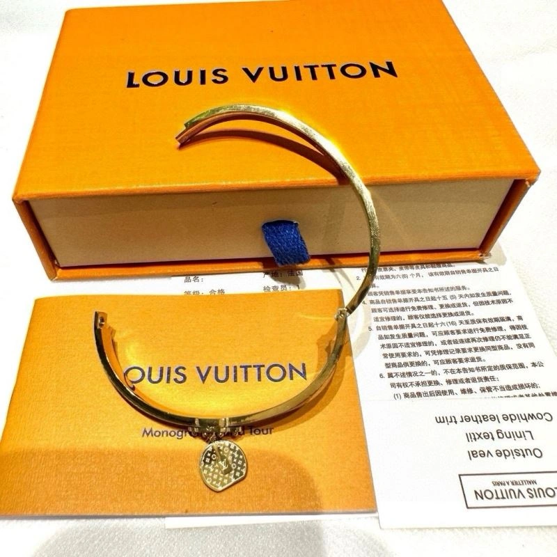 Louis Vuitton Bracelets Resilient 256670