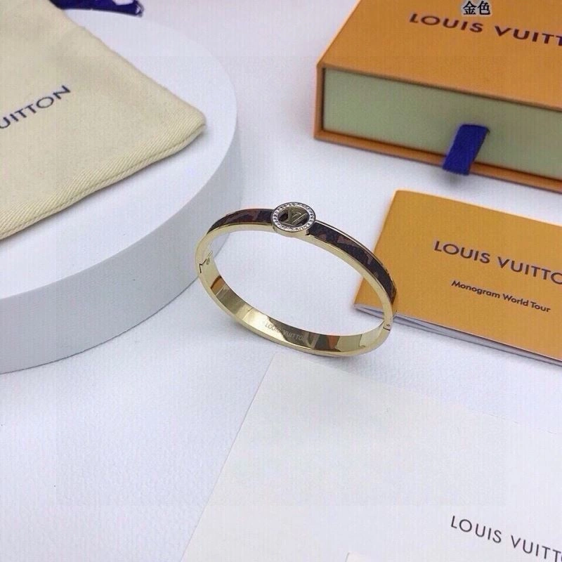 ComfortFit Louis Vuitton Bracelets 256653