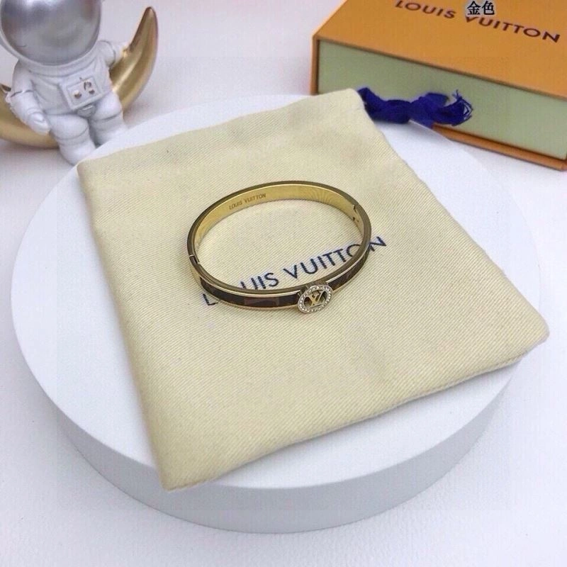 ComfortFit Louis Vuitton Bracelets 256653