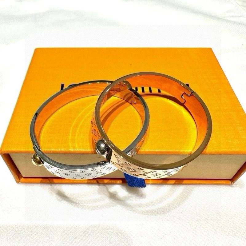 Bright Louis Vuitton Bracelets 256651