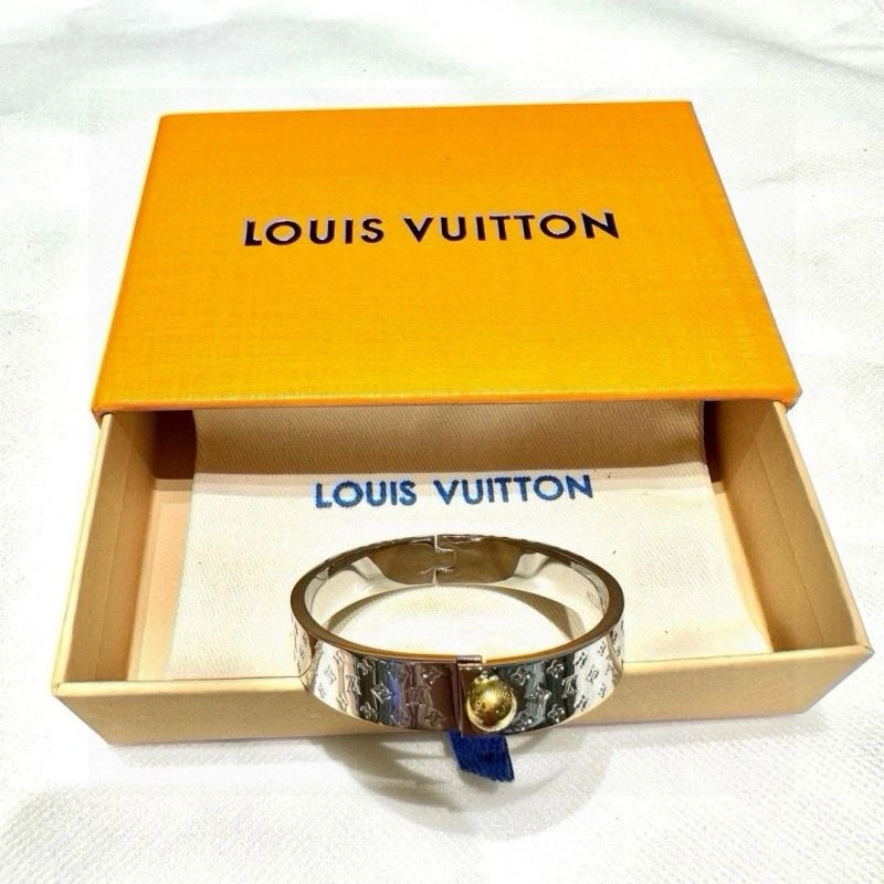 Bright Louis Vuitton Bracelets 256651