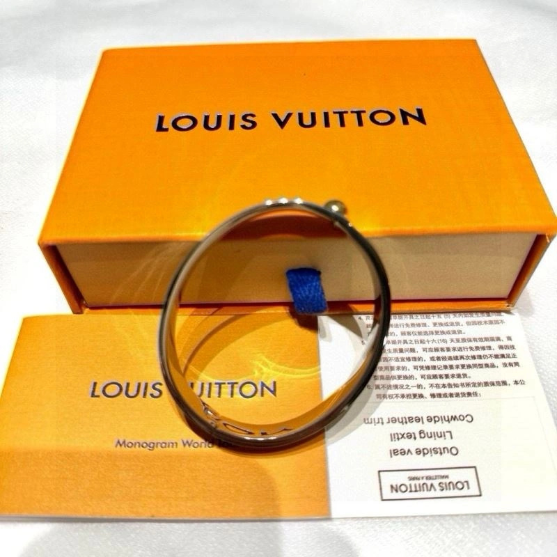 Bright Louis Vuitton Bracelets 256651