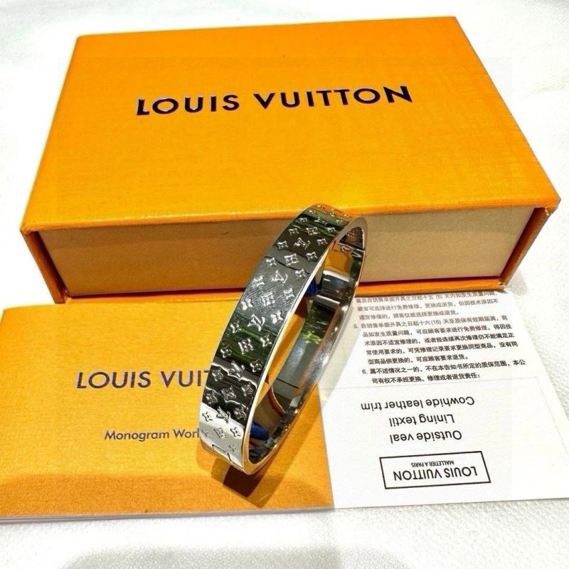 Bright Louis Vuitton Bracelets 256651