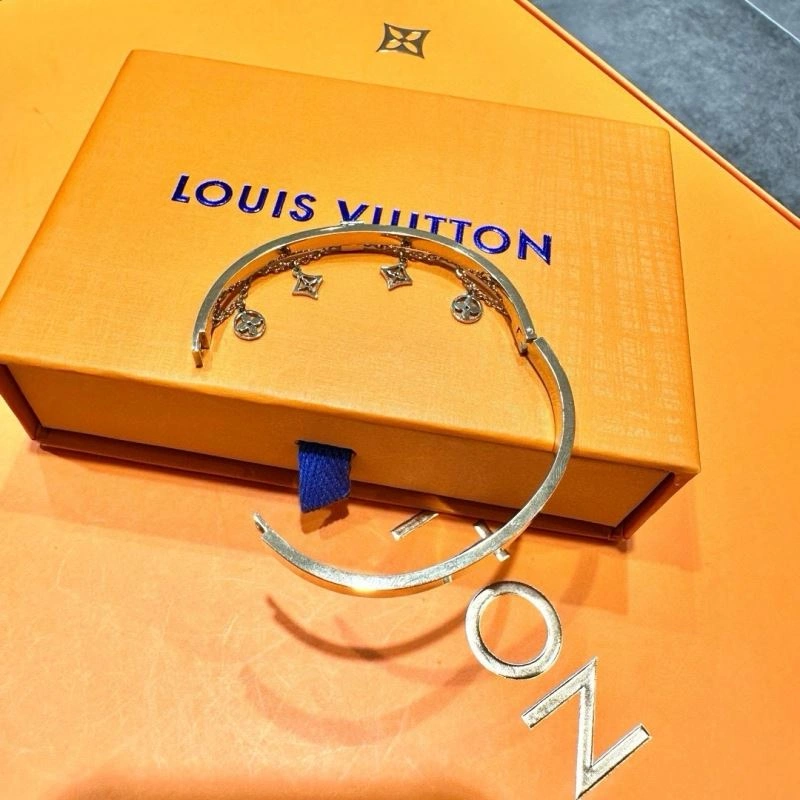 Louis Vuitton Bracelets TimelessDesign 256648