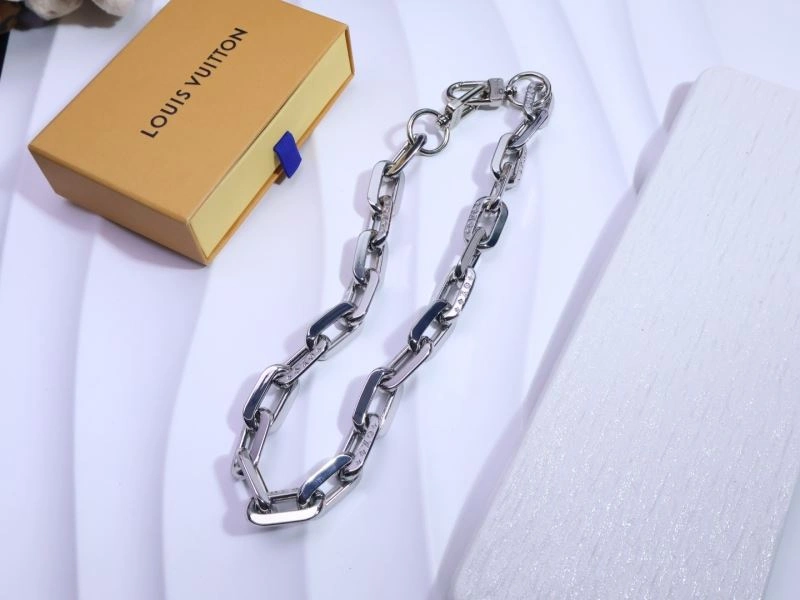 Louis Vuitton Bracelets SmoothTexture 256617