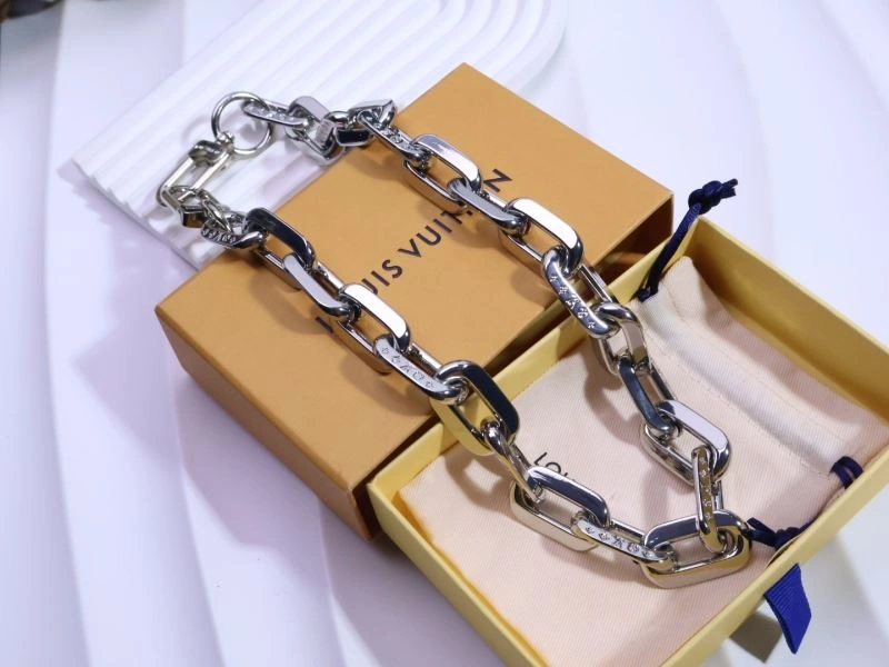 Louis Vuitton Bracelets SmoothTexture 256617