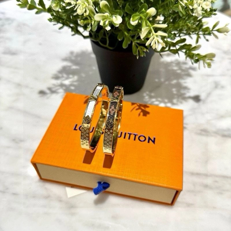 Durable Louis Vuitton Bracelets 256626