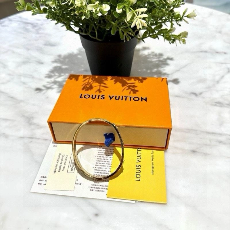 Durable Louis Vuitton Bracelets 256626
