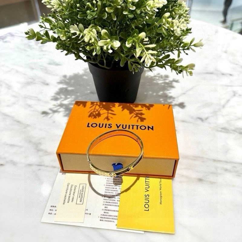 Durable Louis Vuitton Bracelets 256626