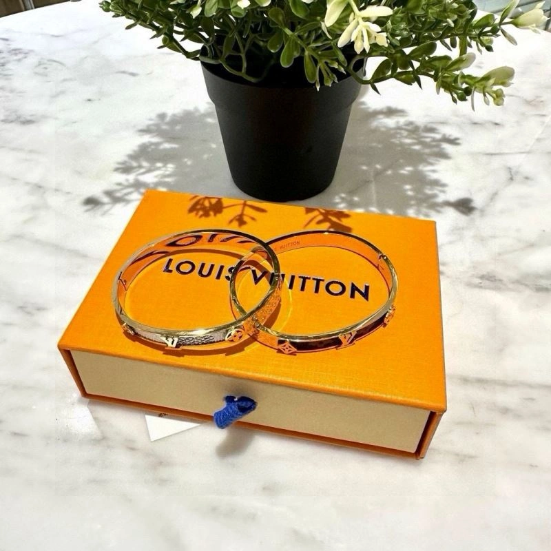 Louis Vuitton Bracelets Versatile 256625