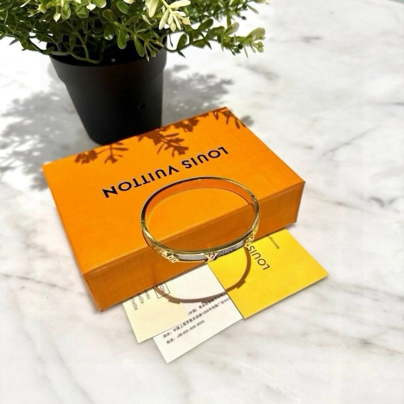 Louis Vuitton Bracelets Versatile 256625