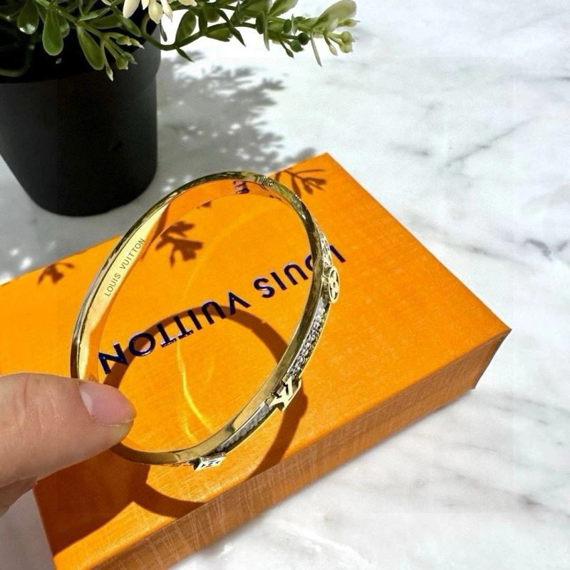 Louis Vuitton Bracelets Versatile 256625