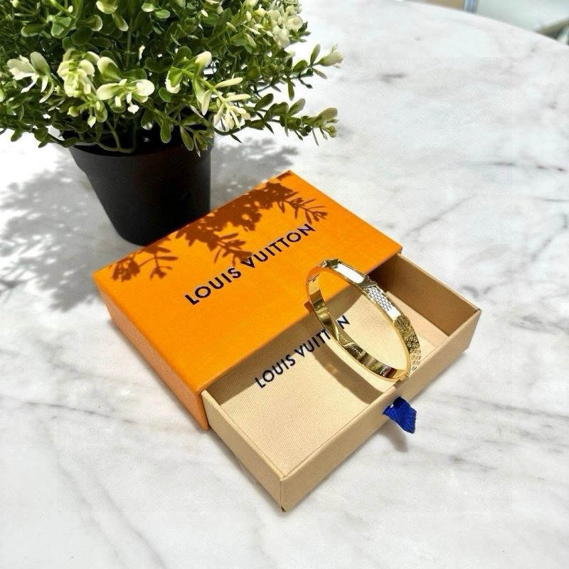 Louis Vuitton Bracelets Versatile 256625