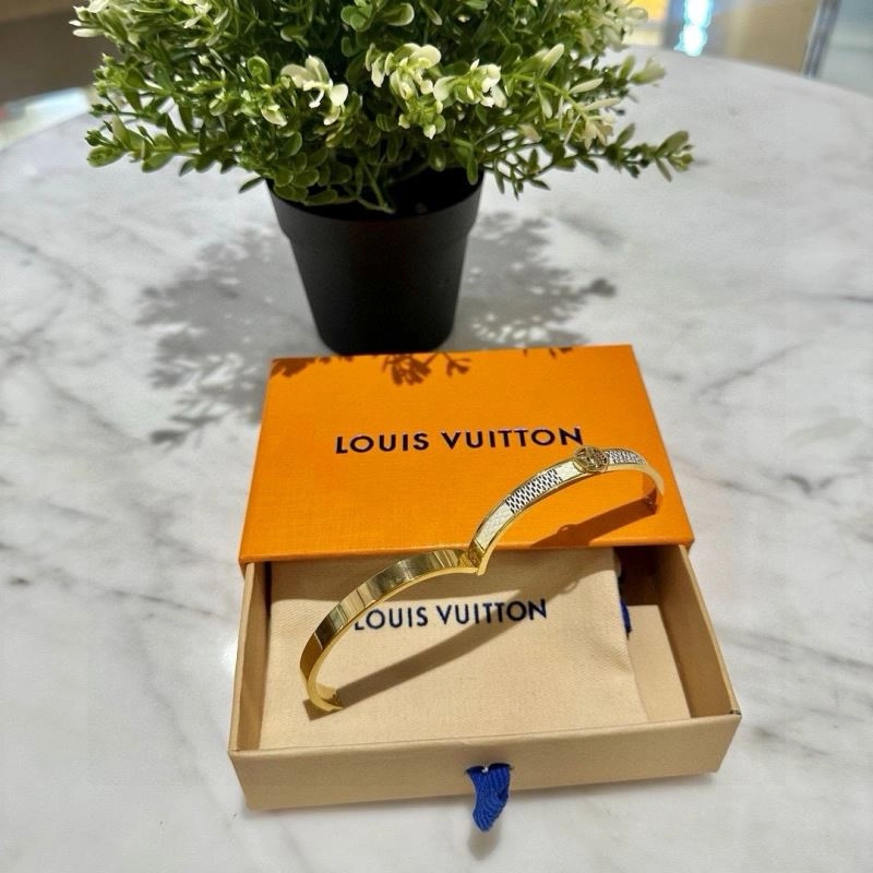 Louis Vuitton Bracelets HighPerformance 256637