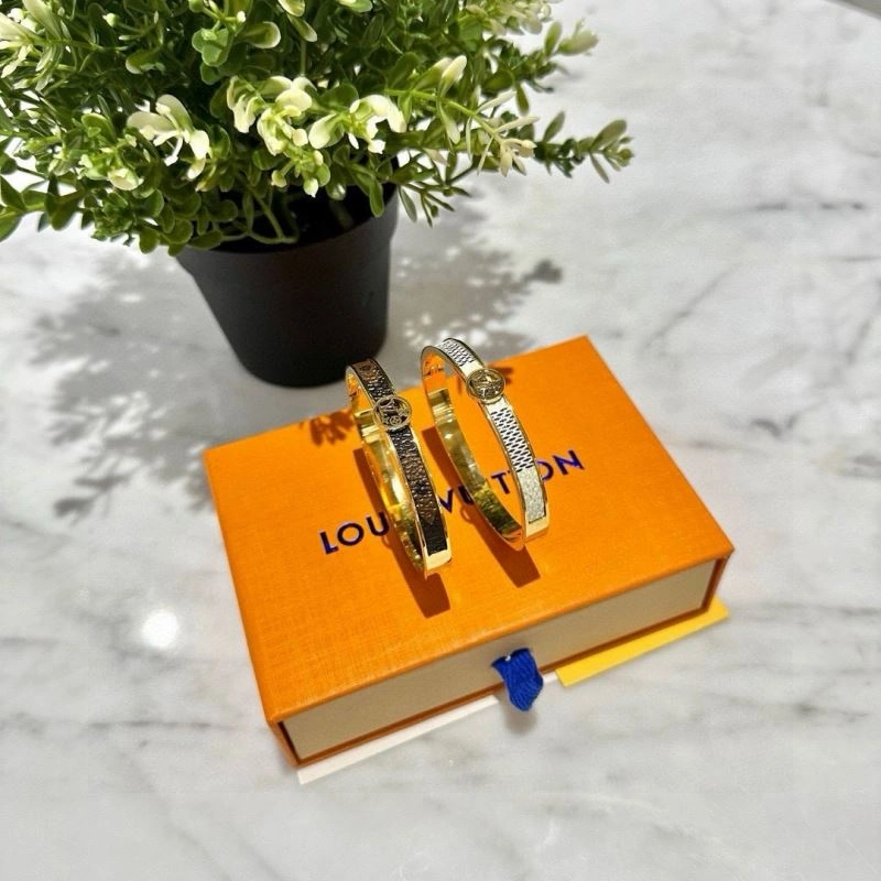Louis Vuitton Bracelets HighPerformance 256637
