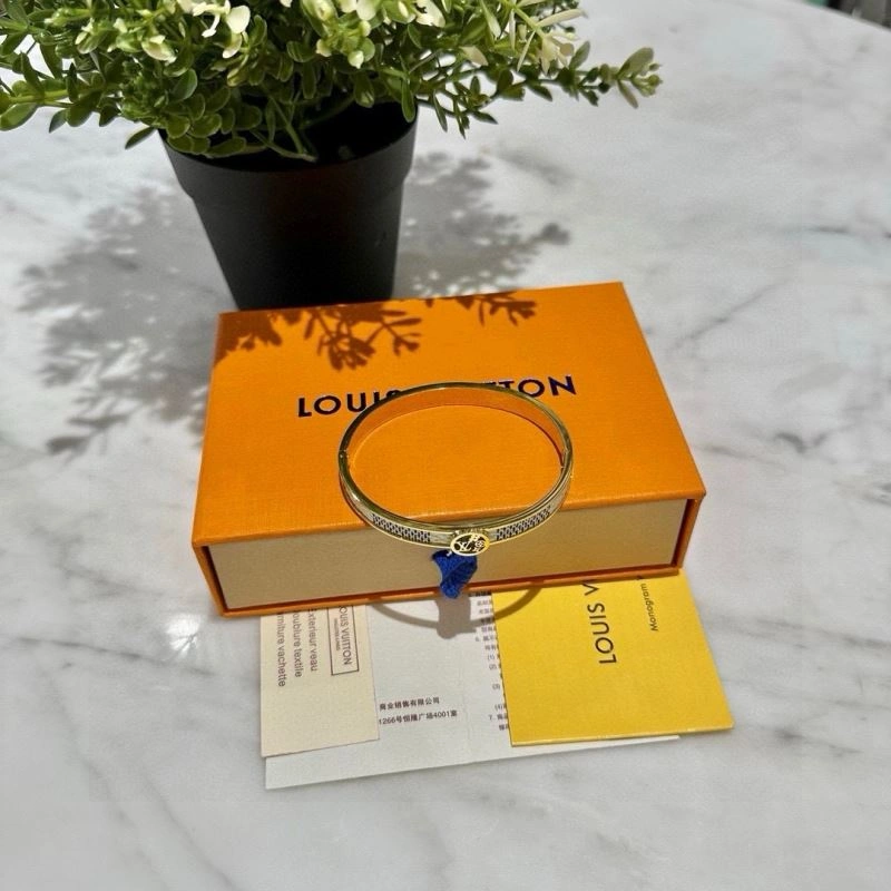 Louis Vuitton Bracelets HighPerformance 256637