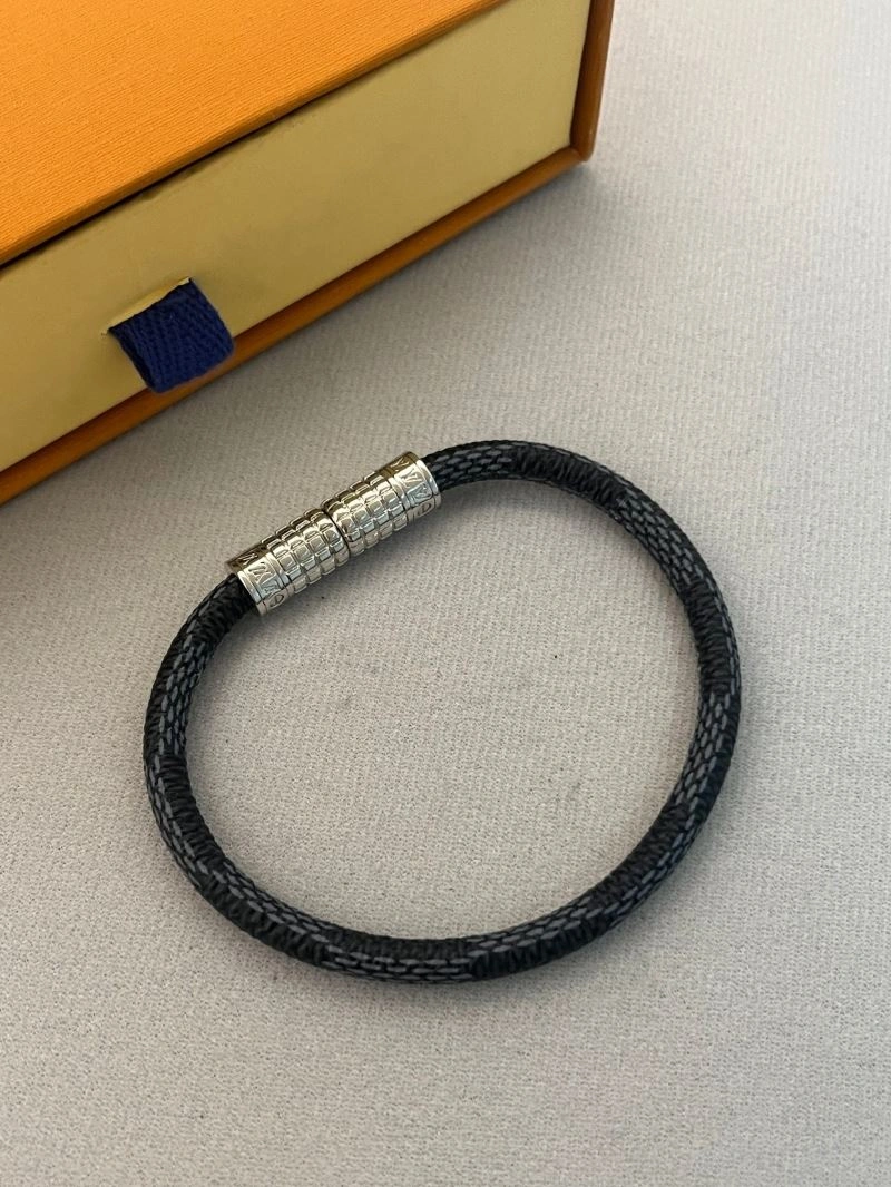 QuickDry Louis Vuitton Bracelets 256633