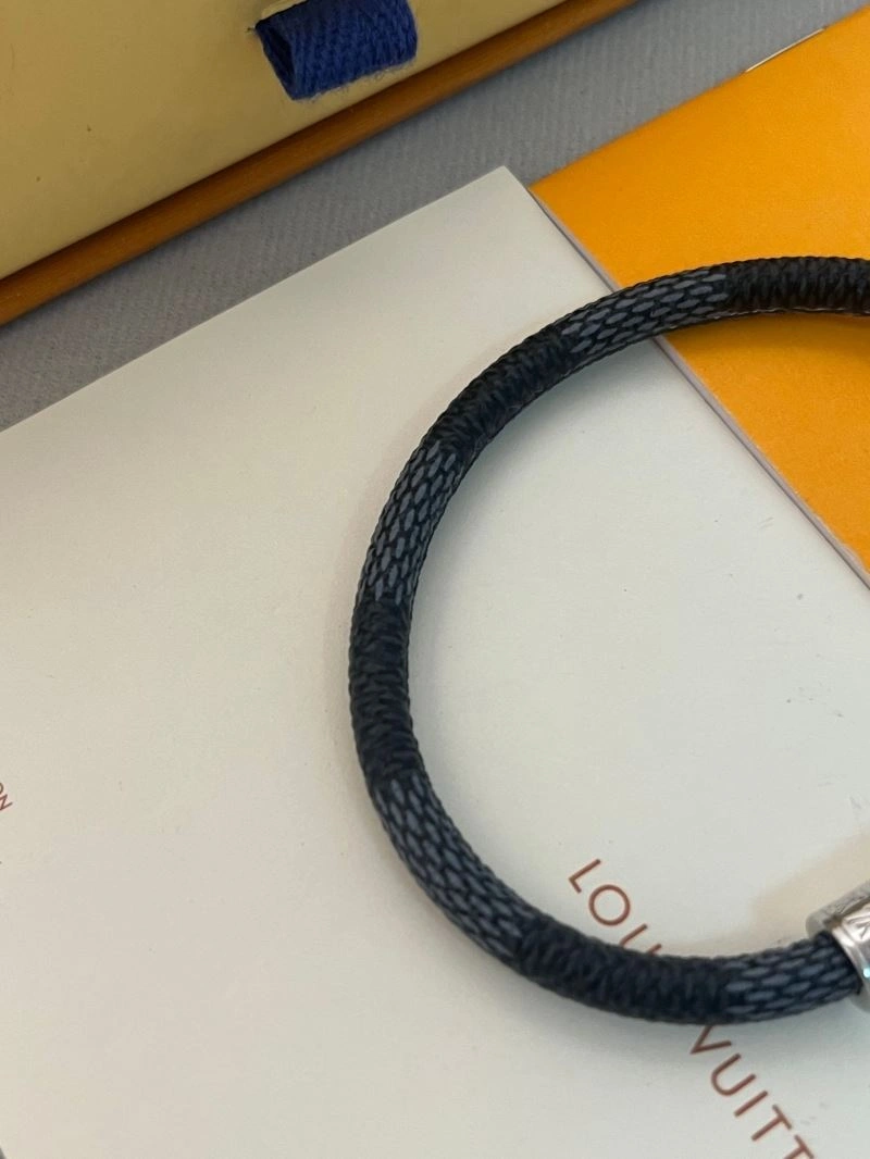QuickDry Louis Vuitton Bracelets 256633