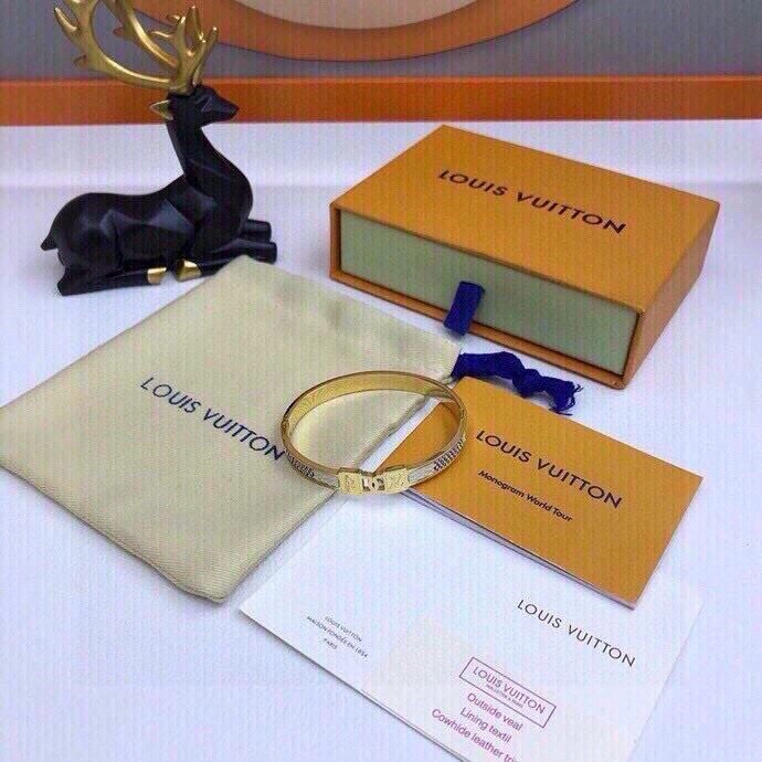 WeatherProof Louis Vuitton Bracelets 256636