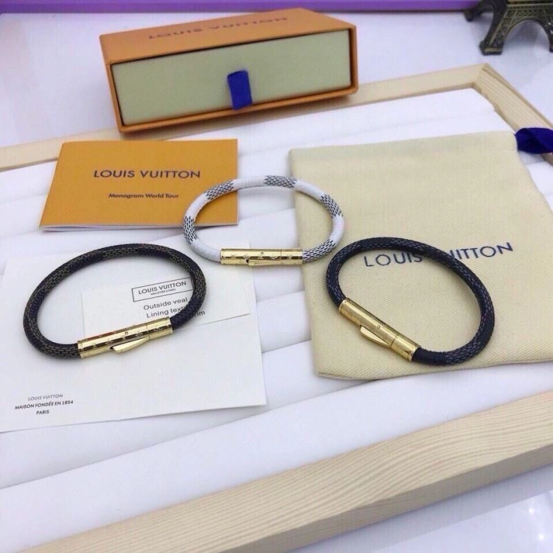 Louis Vuitton Bracelets Durable 256632