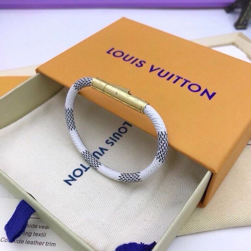 Louis Vuitton Bracelets Durable 256632