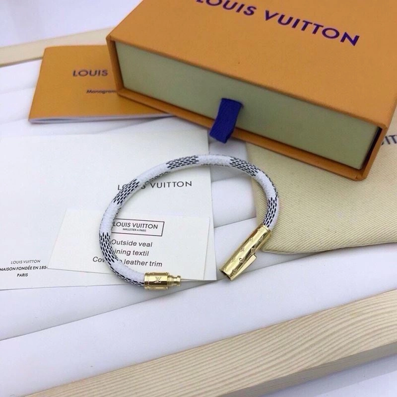 Louis Vuitton Bracelets Durable 256632