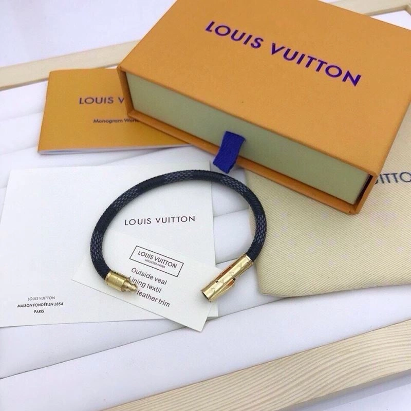 UrbanStyle Louis Vuitton Bracelets 256639