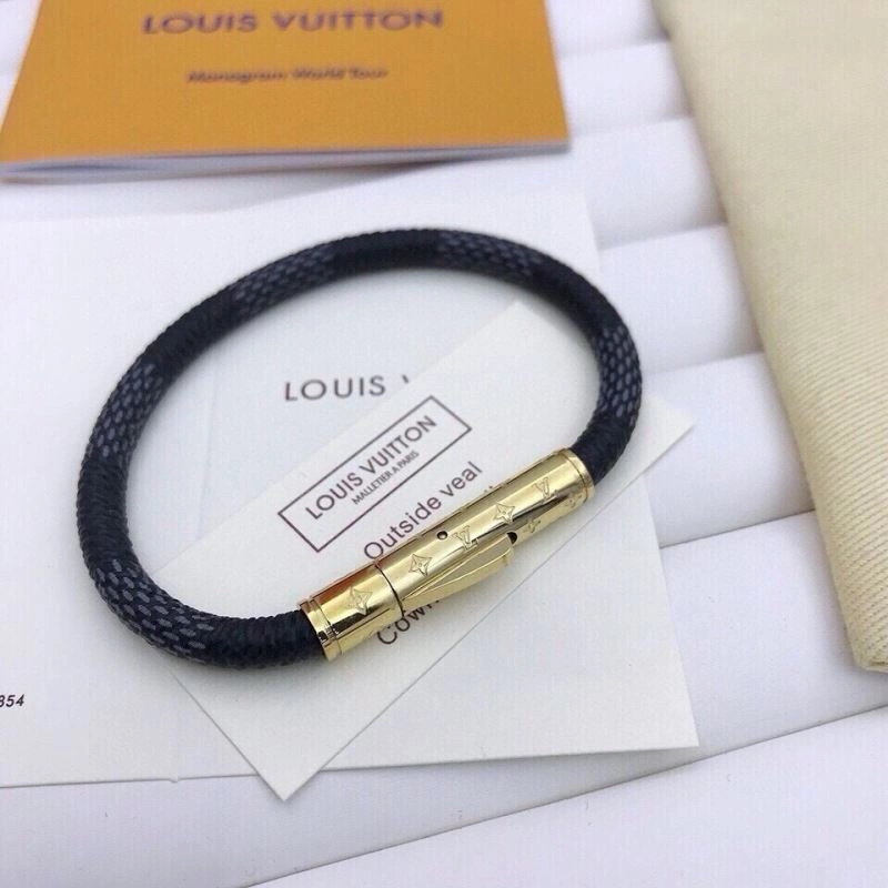 UrbanStyle Louis Vuitton Bracelets 256639