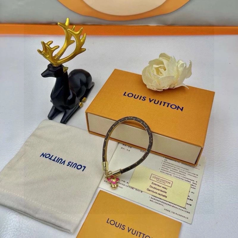 Breathable Louis Vuitton Bracelets 256616