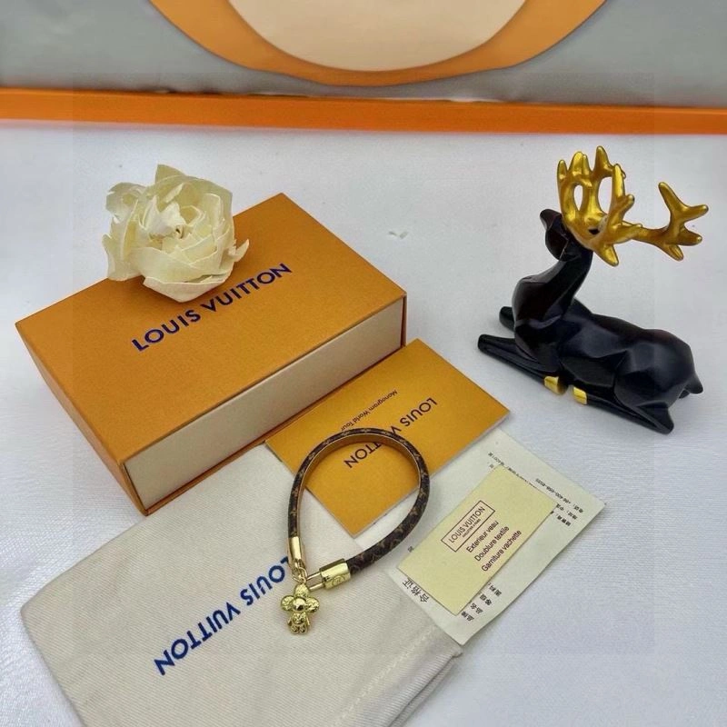 Vibrant Louis Vuitton Bracelets 256619