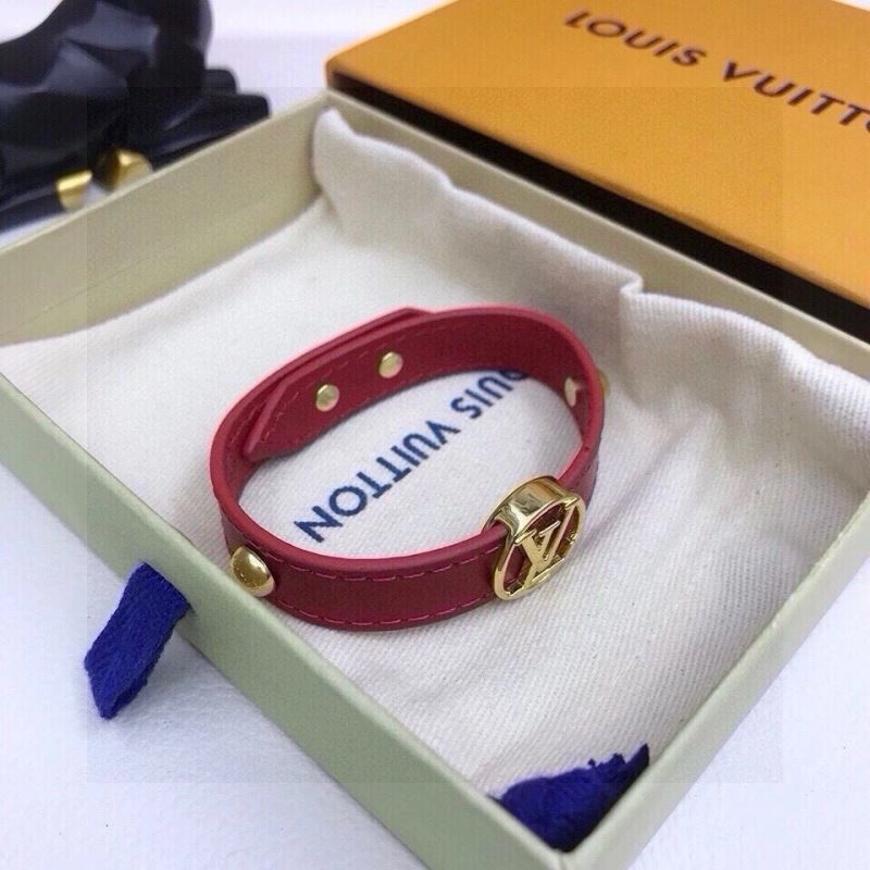 Effortless Louis Vuitton Bracelets 256606