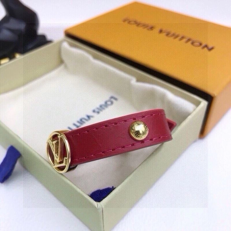 Effortless Louis Vuitton Bracelets 256606
