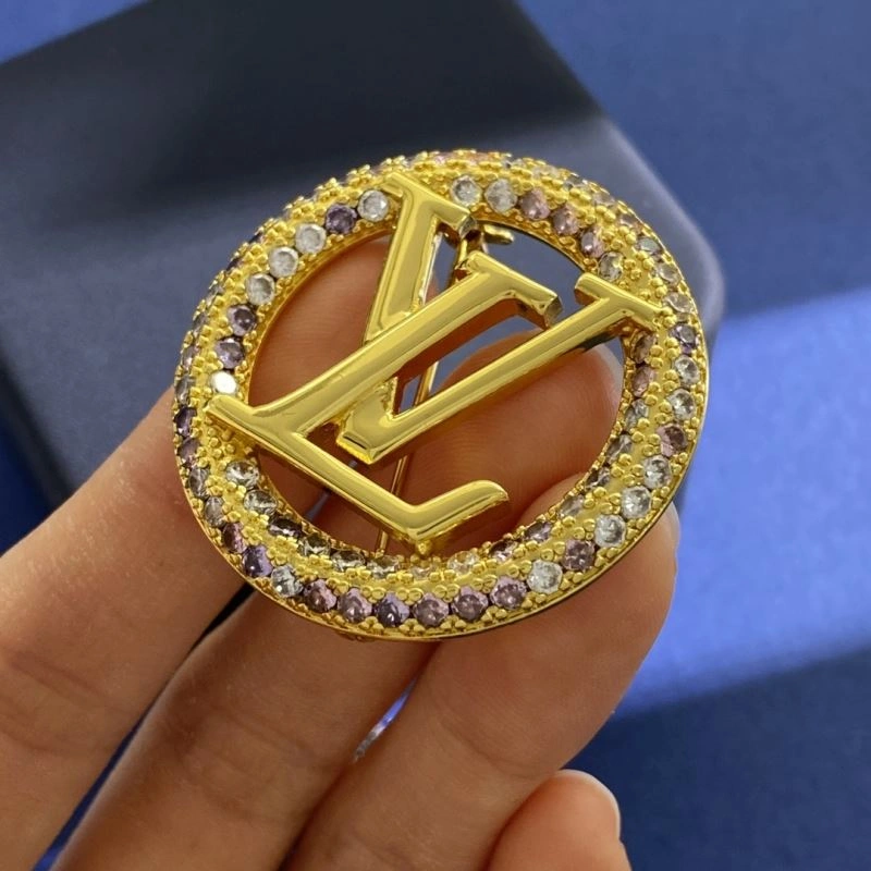 MoistureWicking Louis Vuitton Brooches 250950