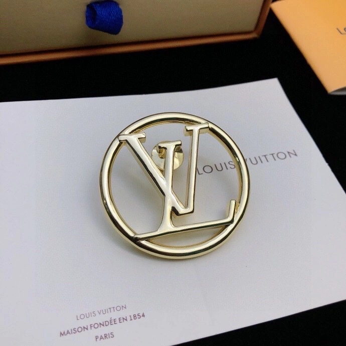 Vibrant Louis Vuitton Brooches 250676