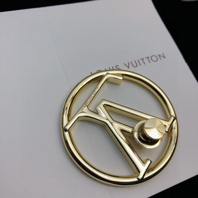 Vibrant Louis Vuitton Brooches 250676