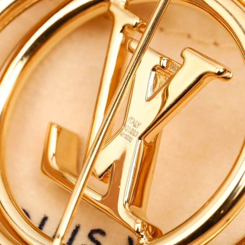 Louis Vuitton Brooches Durable 250219