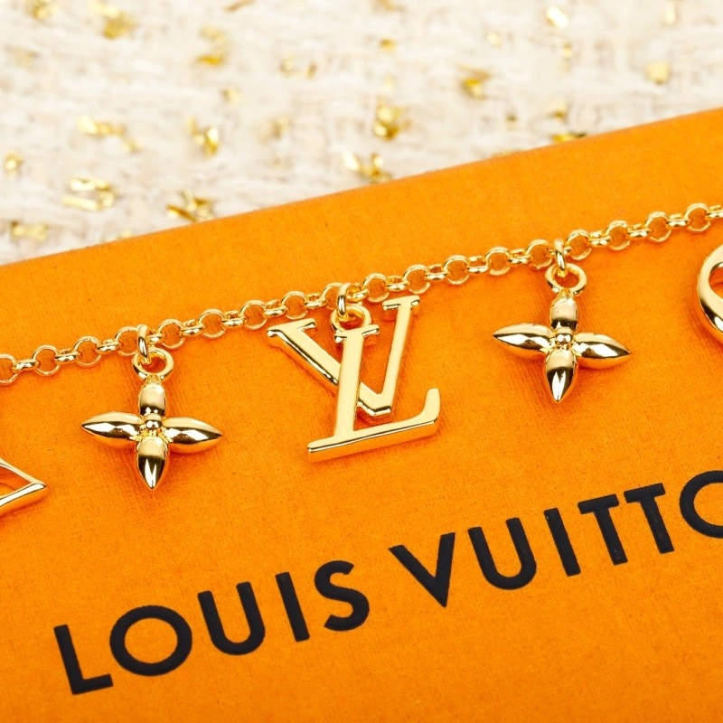 Efficient Louis Vuitton Brooches 248185