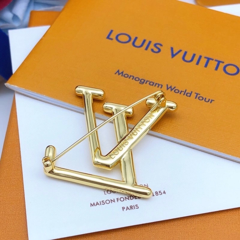 Affordable Louis Vuitton Brooches 248196