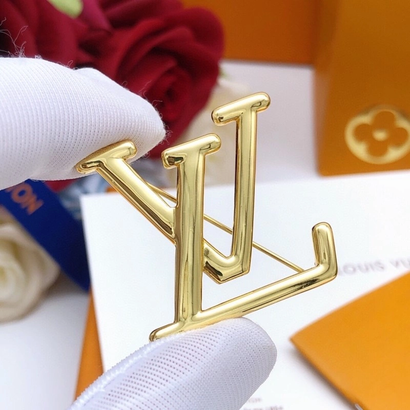 Affordable Louis Vuitton Brooches 248196