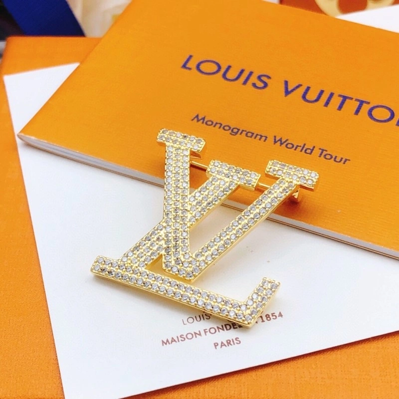 Affordable Louis Vuitton Brooches 248191