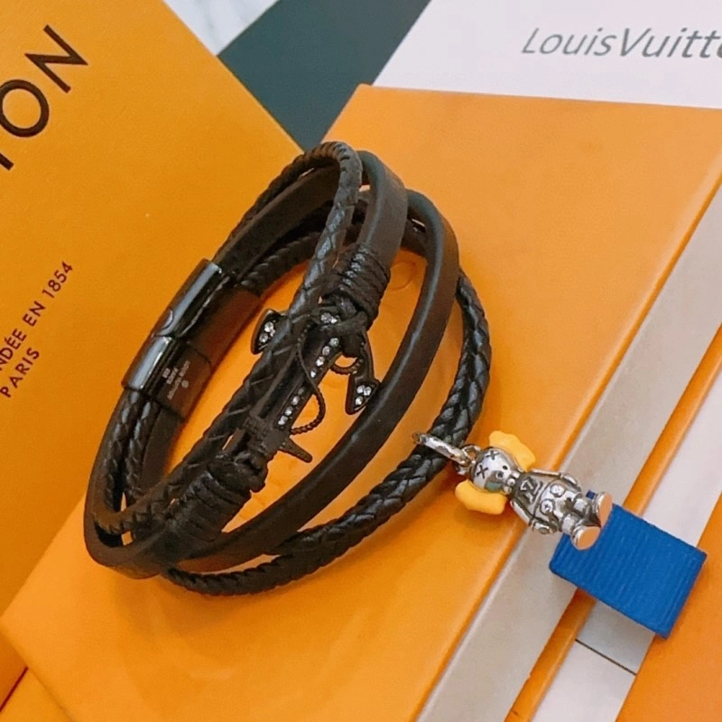 Louis Vuitton Brooches GoodFit 248177